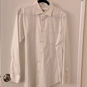 2 Banana Republic men’s dress shirts